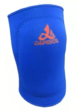 Реальное фото Налокотники волейбольные Alpha Caprice black 382 от магазина СпортСЕ