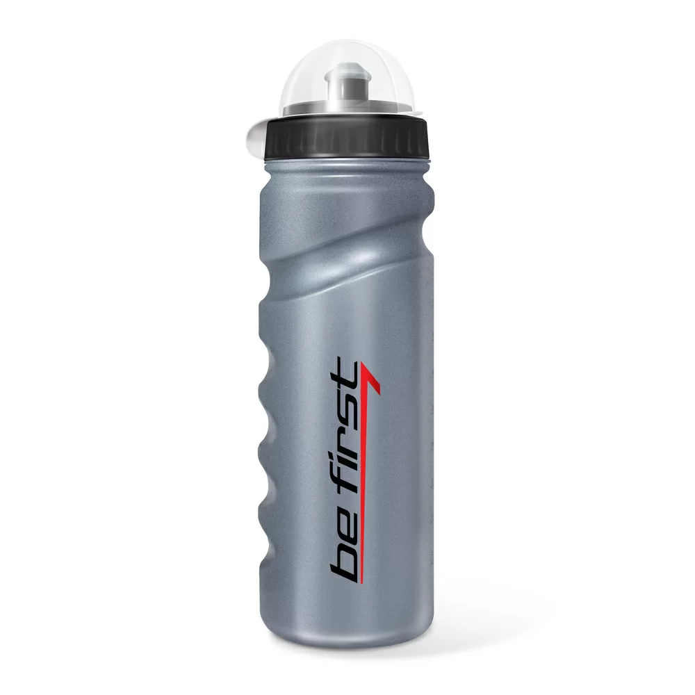 Реальное фото Бутылка для воды Be First 750 мл с крышкой серый 75-gray от магазина СпортСЕ